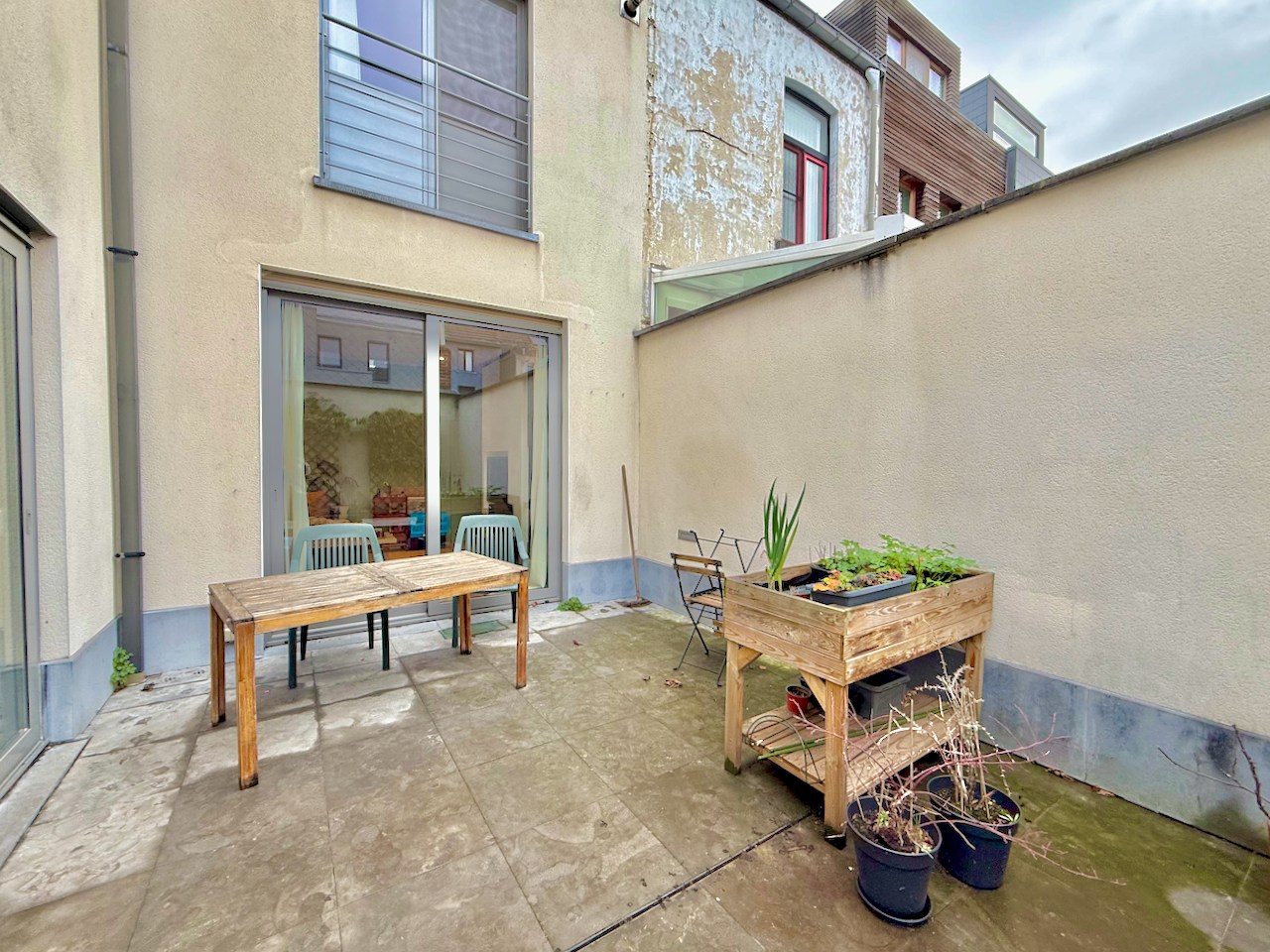 Prachtig woonhuis vlakbij het station Gent-Sint Pieters! - foto 2