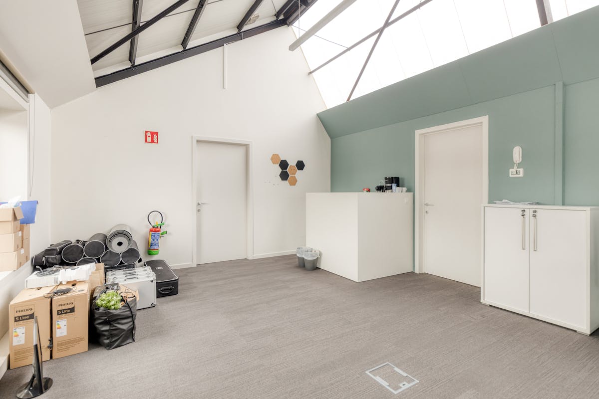 Kantoor van ca. 64m² met diensten in Intraxie te Rumbeke - foto 3