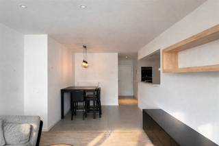 GENT - Kortrijksesteenweg 390 - Ben je op zoek naar een ruim en modern appartement met terras te huur in Gent? Lees dan snel even verder. De...