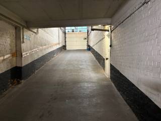 DUNANT-GENEVE - Parking space in underground garage with automatic door (remote control) - Not to be missed!