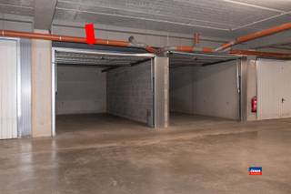 2660 HOBOKEN (CENTRUM) | BOXES DE GARAGE A VENDRE SITUES DANS LE STOCKAGE DE PARKING AU SOL | porte basculante manuelle B3m...