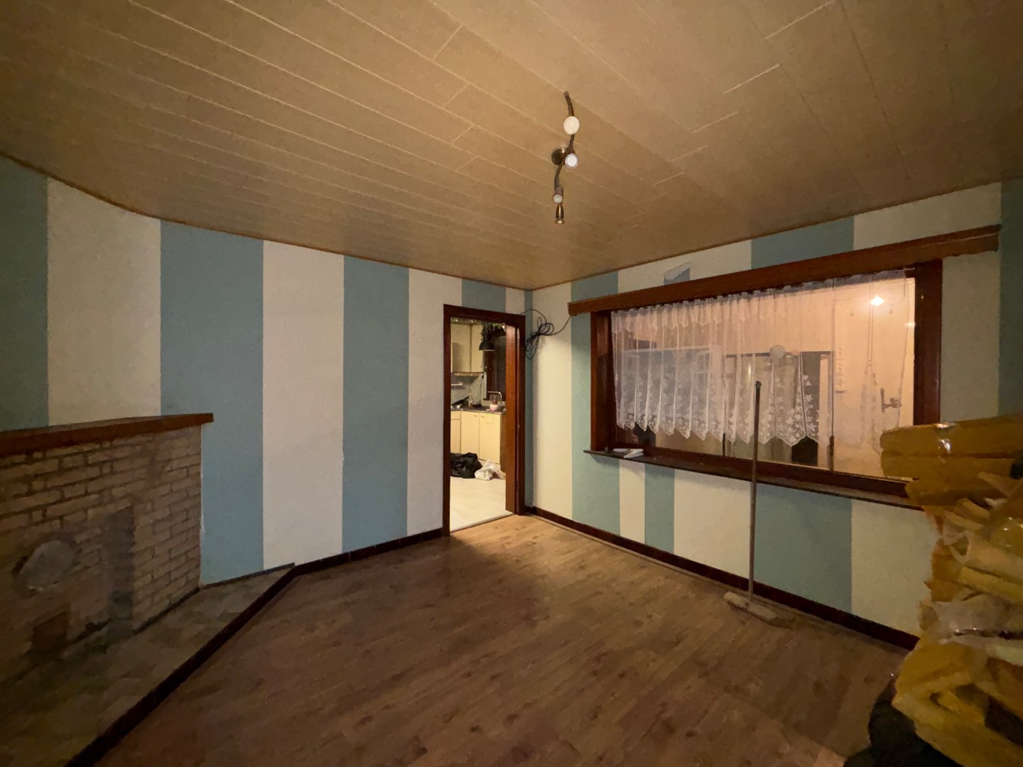 Te renoveren gezinswoning met 2 slpk. in Leopoldsburg - foto 5