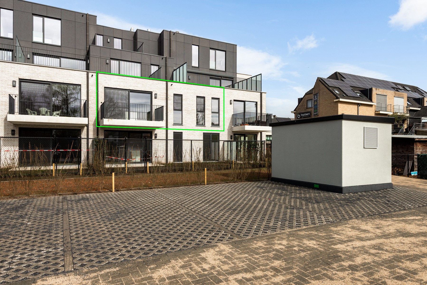 Appartement met 2 slaapkamers,  Z-terras en ondergrondse autostaanplaats in hartje Schilde - foto 2