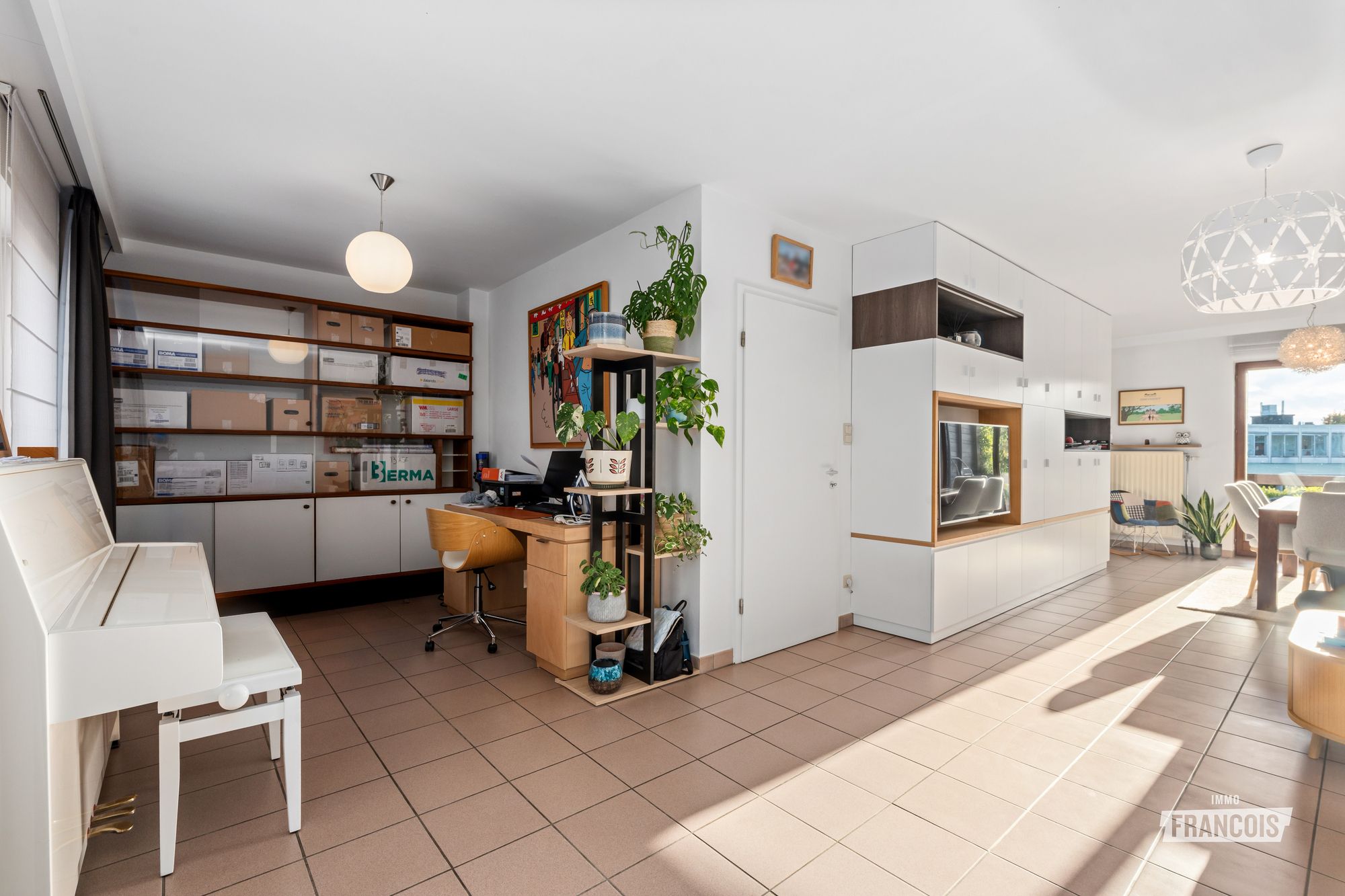 Ruime gezinswoning met grote tuin en garage in Evere – TE KOOP - foto 4