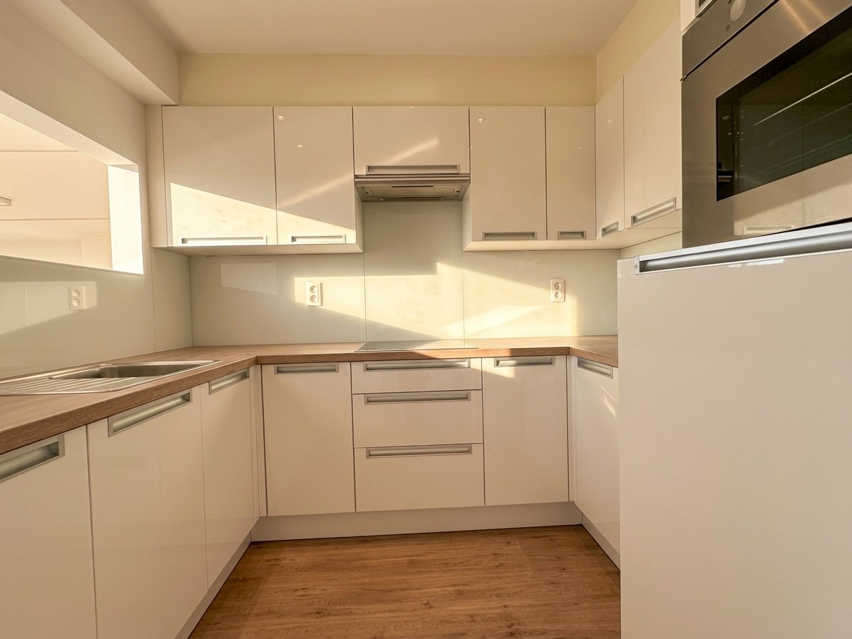 Très bel appartement situé sur la Kustlaan avec une magnifique vue dégagée. - photo 3
