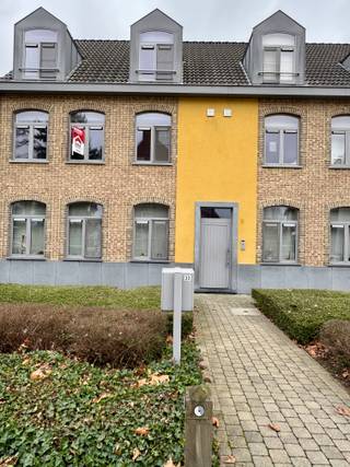 Bent u op zoek naar een stijlvol, ruim en instapklaar appartement op een uitstekende locatie? Dit prachtig opgefriste duplex appartement (1ste en...