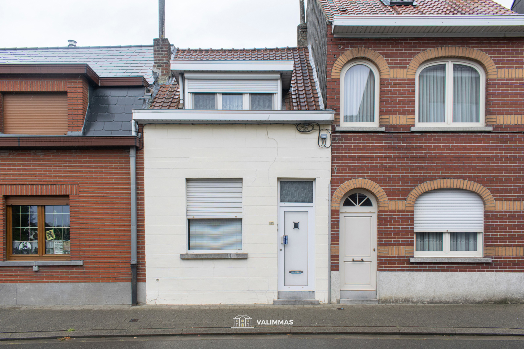 Een rijwoning met tuintje, nabij het centrum van Asse... - foto 1