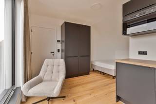 **ENKEL STUDENTEN!**Residentie Maxine kan je terugvinden in de Leuvense Stadskern, namelijk in de Sluisstraat! De ideale locatie om rust en...