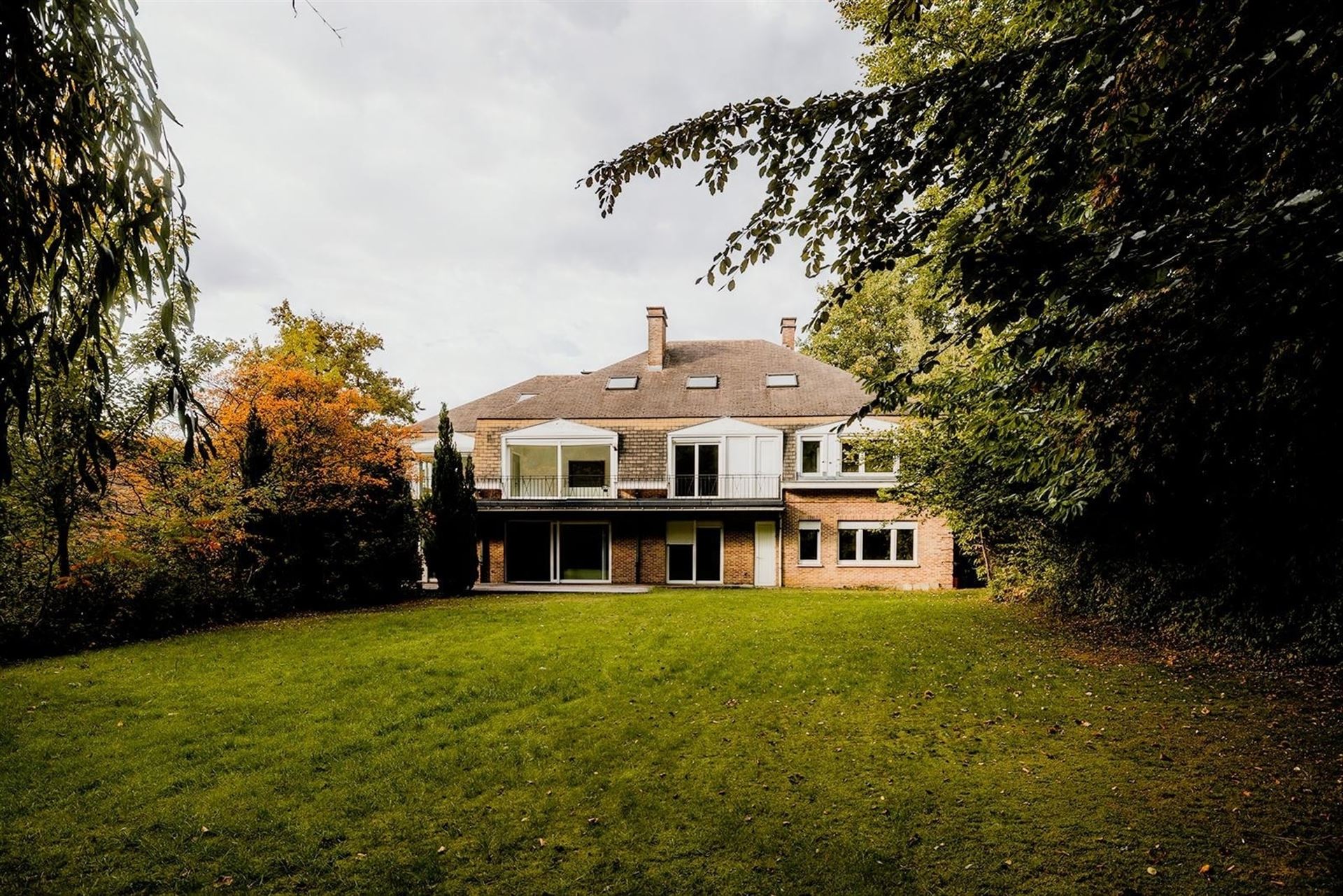 Exceptional apartment with garden - photo 4