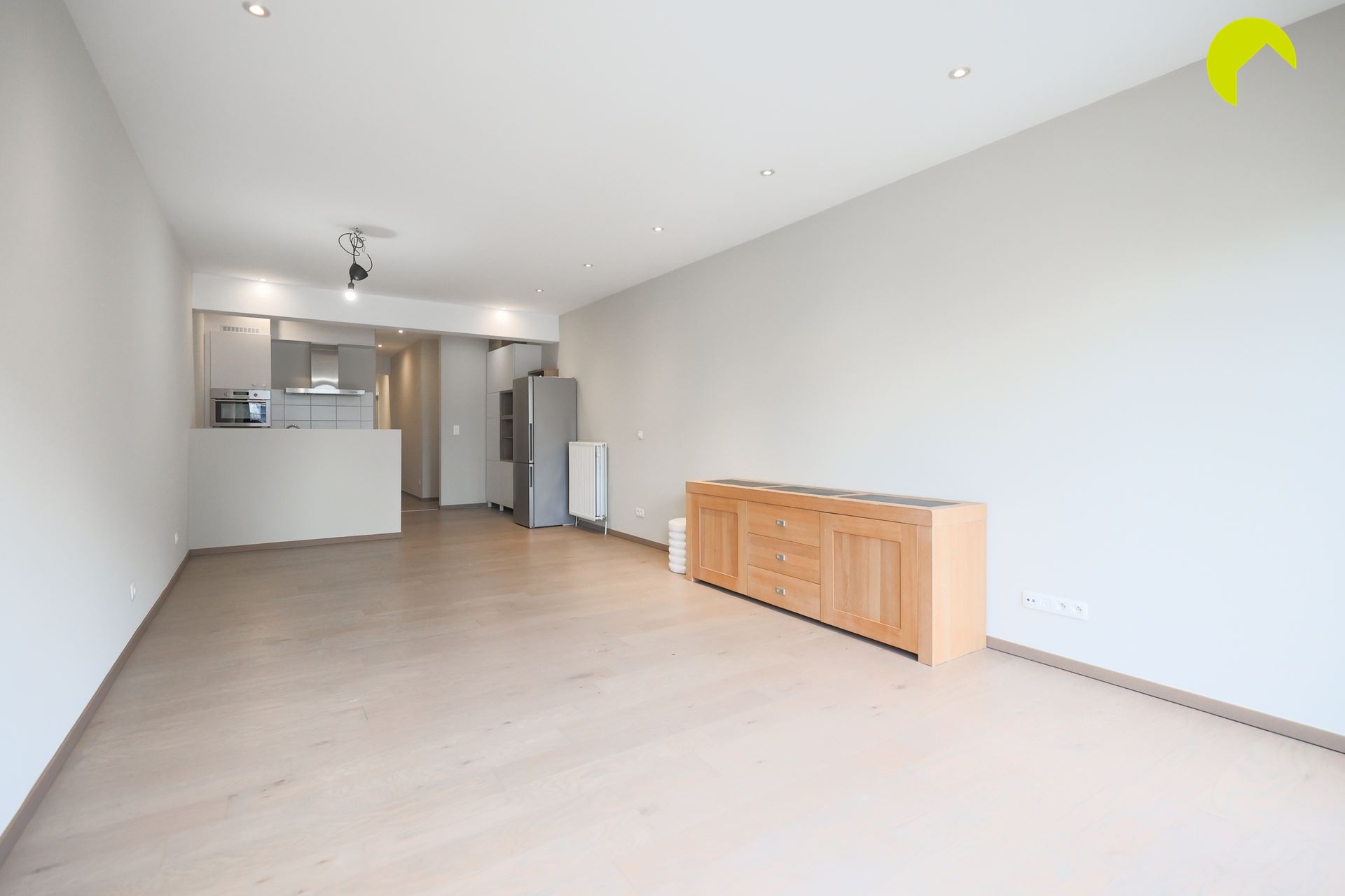 Apartment - photo 4