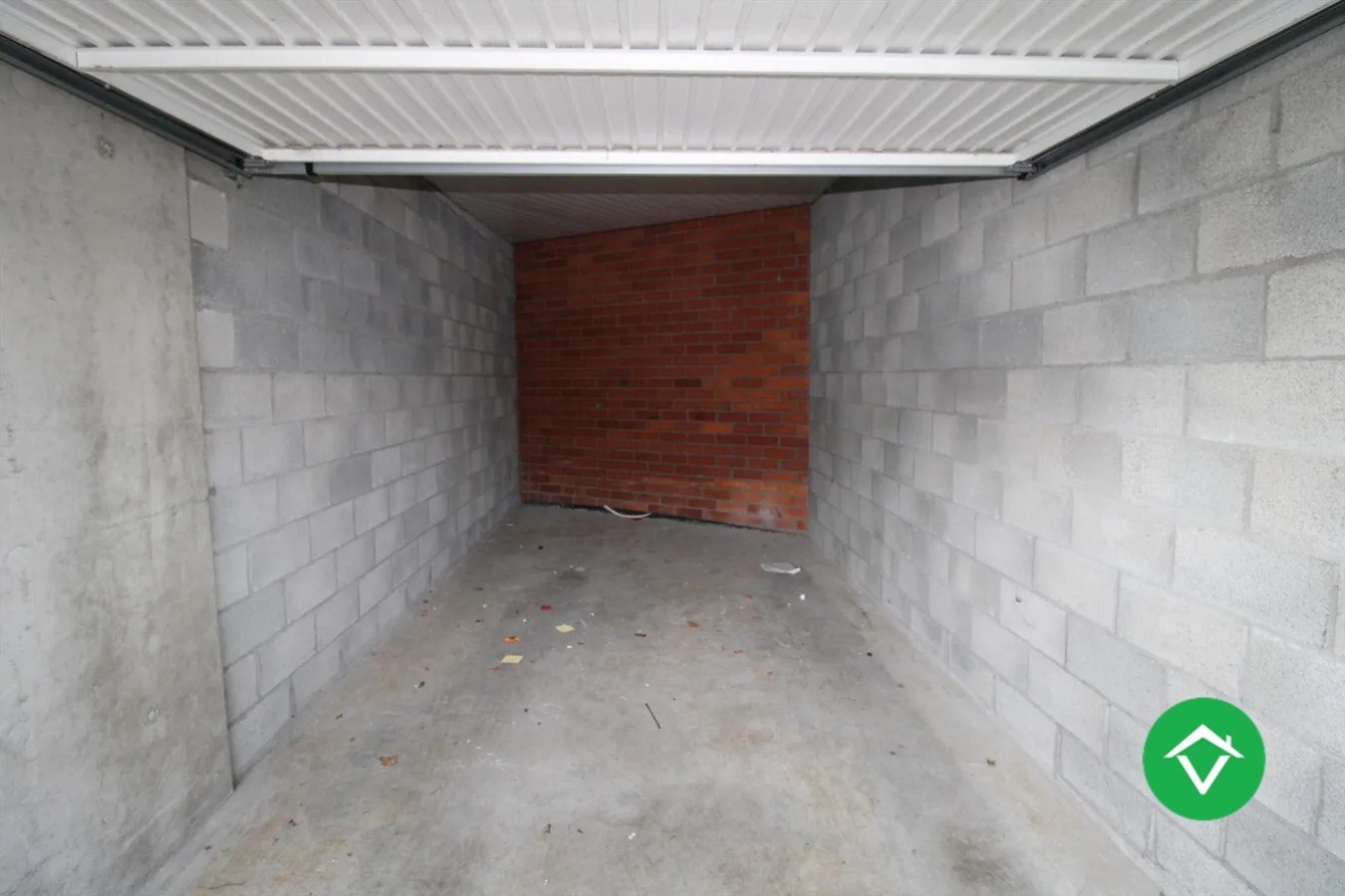 Afgesloten garagebox centrum Koekelare - foto 2