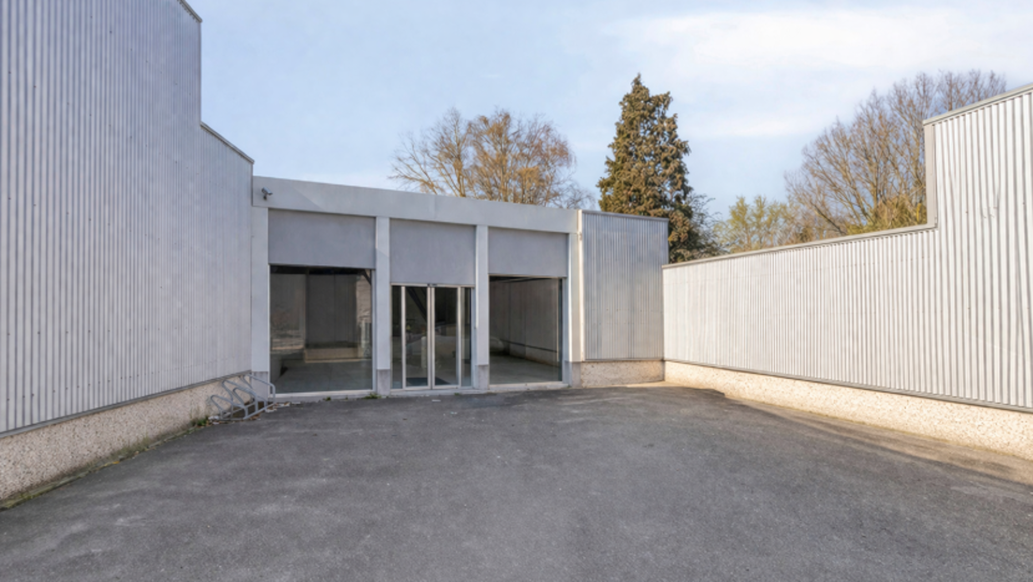 Stijlvolle handelsruimtes (325 m²) te huur in Roeselare - foto 1