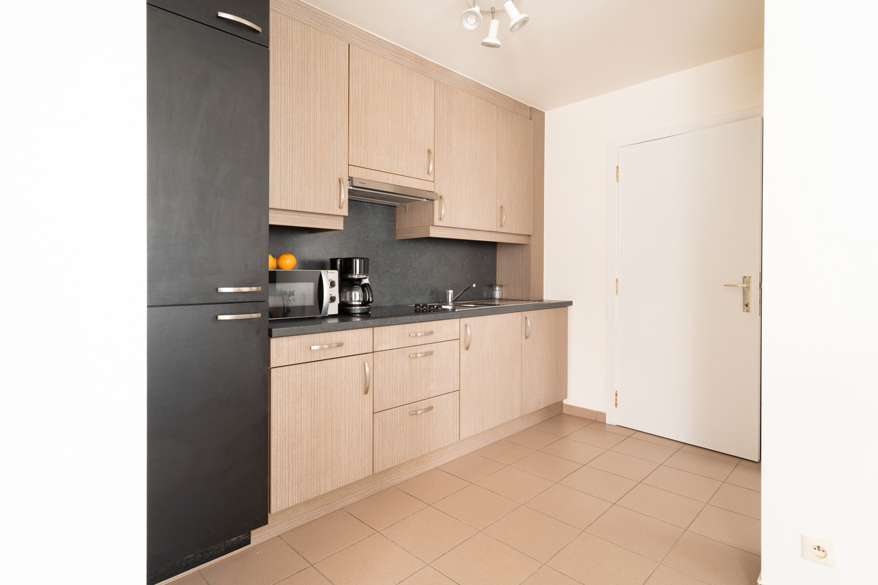 4 OPBRENGSTEIGENDOMMEN MET 4 GARAGEBOXEN - foto 4