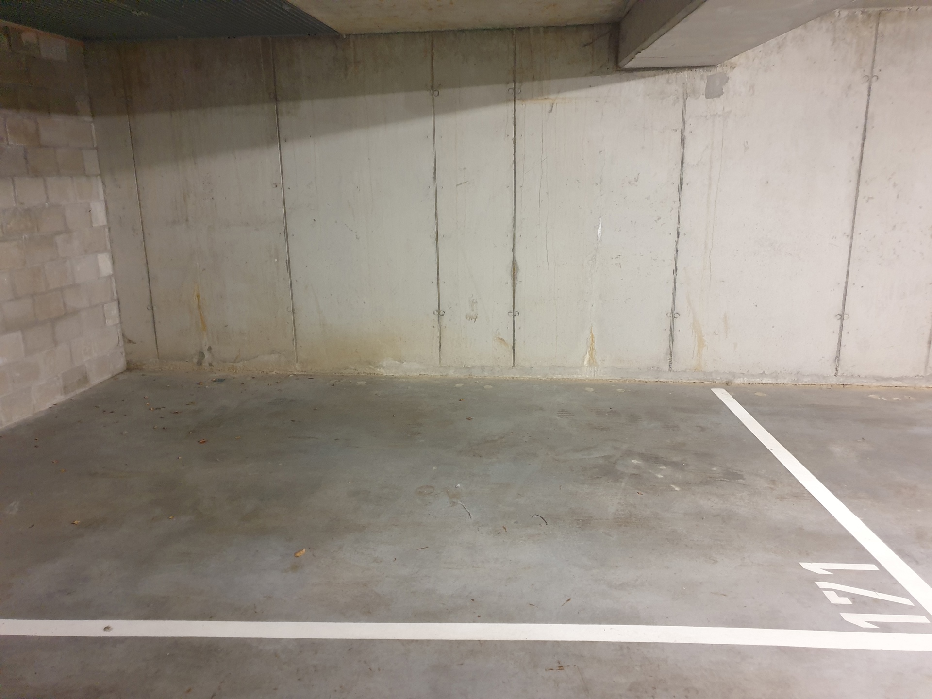 Ondergrondse staanplaats in Dunant Gardens  - foto 1
