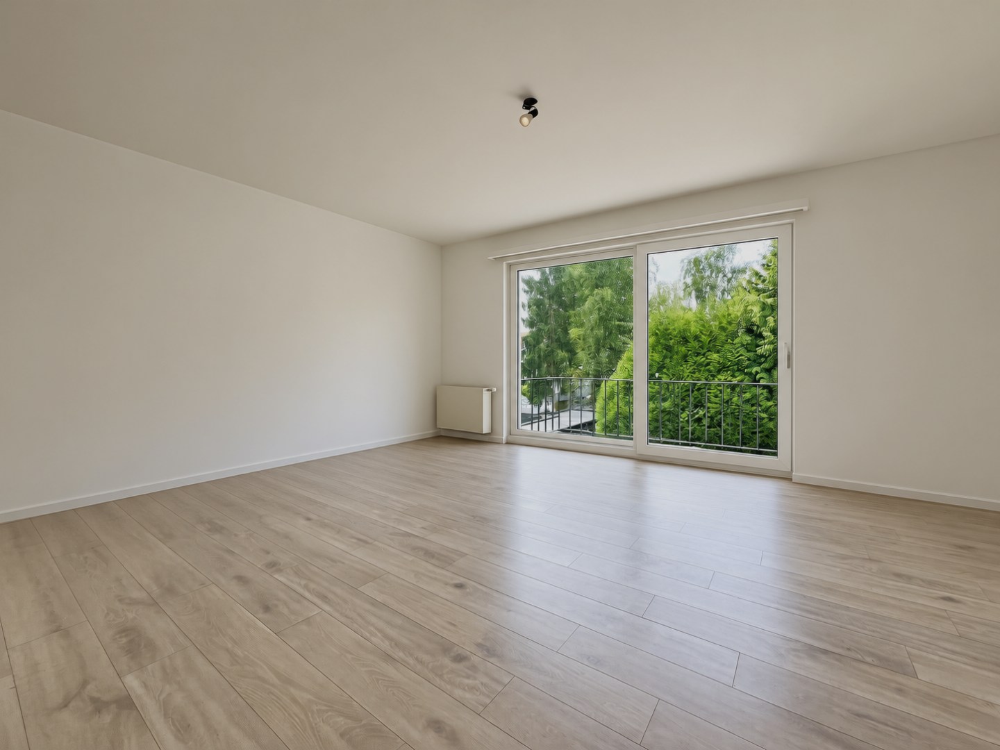Instapklaar 2-slpk appartement nabij centrum Brasschaat - foto 2