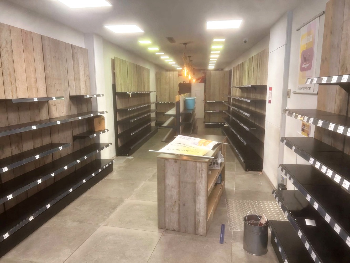 Instapklaar handelspand op absolute A1-toplocatie in de Kattestraat! - foto 3