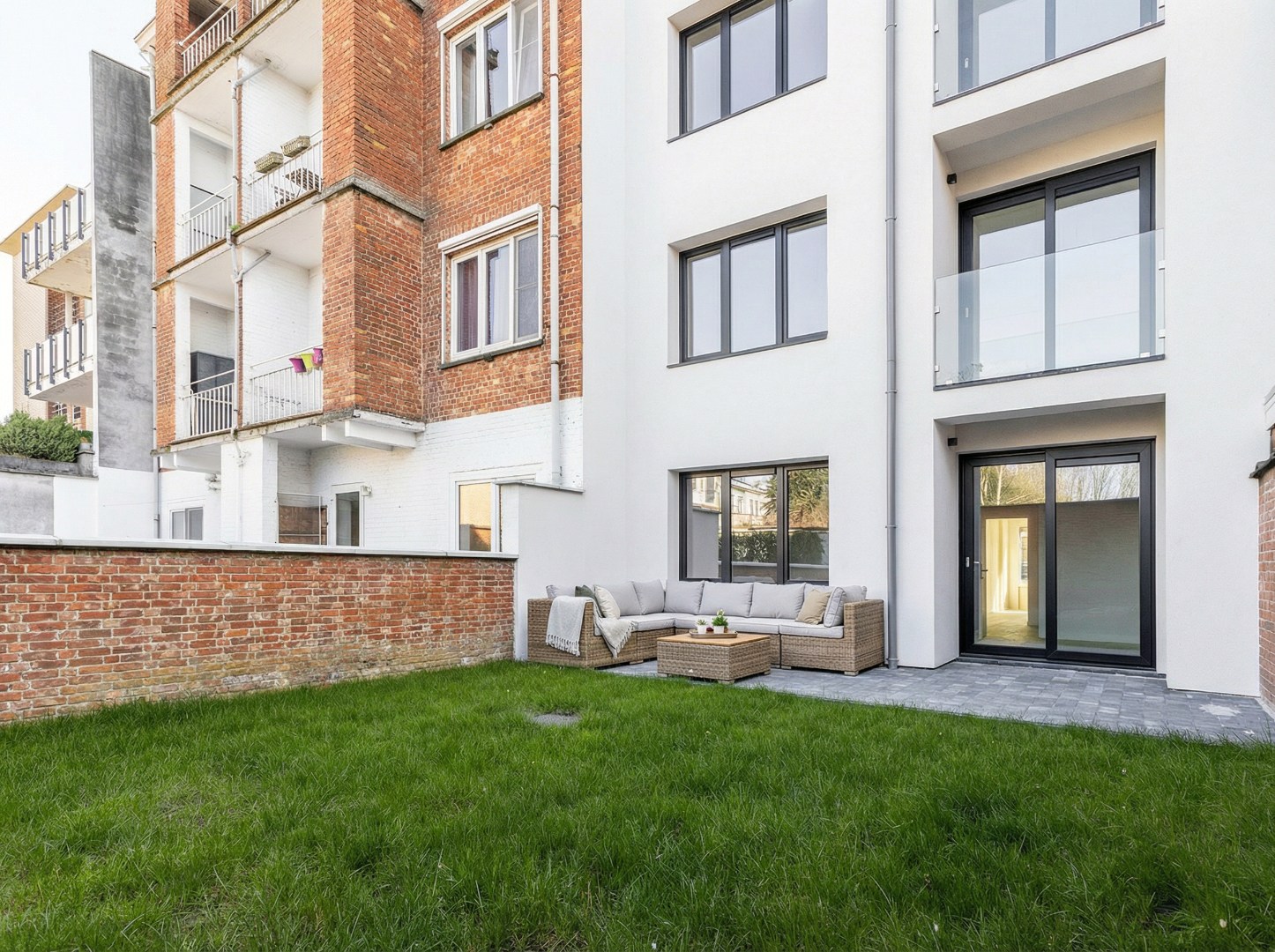 Luxe appartement te koop in Wilrijk met terras en moderne afwerking! - foto 2