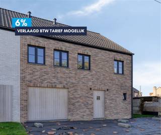 <p><span>FOR SALE: Modern newly built house with 3 bedrooms in Geetbets!</span></p><p><span>Discover this spacious and contemporary newly built house, located on the </span><span>corner of the Kolkstraat and the Steenweg at Kortenaken</span><span> in Geetbets. This semi-detached building is part of a </span><span>small residential project of four townhouses</span><span>, built according to current standards and with particular attention to comfort, energy efficiency and quality.</span></p><p><span>The house is located within </span><span>walking distance from the center of Geetbets</span><span>, where all necessary facilities such as stores, schools and public transport are easily accessible. Thanks to the well-considered layout, the generous living area of </span><span>225 m²</span><span> and the high-quality finish, this house is ideal for families or those looking for extra space.</span></p><p><span>Location</span></p><p><span>On the corner of the Kolkstraat and the Steenweg in Kortenaken you will find an exceptional place to live in the charming Geetbets – a community that effortlessly combines tranquility, nature and rural charm with accessibility and amenities. This strategic location is a short distance from schools, local stores and numerous cycling and walking routes. With easy connections to Kortenaken, Zoutleeuw and Tienen, among others, you live here quietly and centrally, in a warm community surrounded by open countryside and nature.</span></p><p><span>Layout</span></p><p><span>Ground floor: </span><span>Entrance hall with separate guest toilet, bright living room with dining area, open kitchen, adjacent storage room and indoor garage.</span></p><p><span>Second floor: </span><span>Night hall, three full bedrooms, two bathrooms and an additional storage room.</span></p><p><span>Attic: </span><span>Full-fledged attic accessible via fixed staircase, with possibility of creating one or two additional bedrooms or an office.</span></p><p><span>Garden & Terrace: </span><span>Landscaped garden with terrace of </span><span>26 m²</span><span>, ideal to enjoy in peace and quiet.</span></p><p><span>Advantages</span></p><ul><li><span>New construction project!</span></li><li><span>2 bathrooms</span></li><li><span>Lots of light!</span></li><li><span>Possibility of additional bedrooms/office!</span></li><li><span>Small and quiet residential project!</span></li><li><span>Indoor garage!</span></li><li><span>Ideal for families!</span></li></ul><p><span>EPB</span><span> required<br />Construction</span><span>under VAT 6 or</span><span> 21<br /><br /></span><span></span></p>