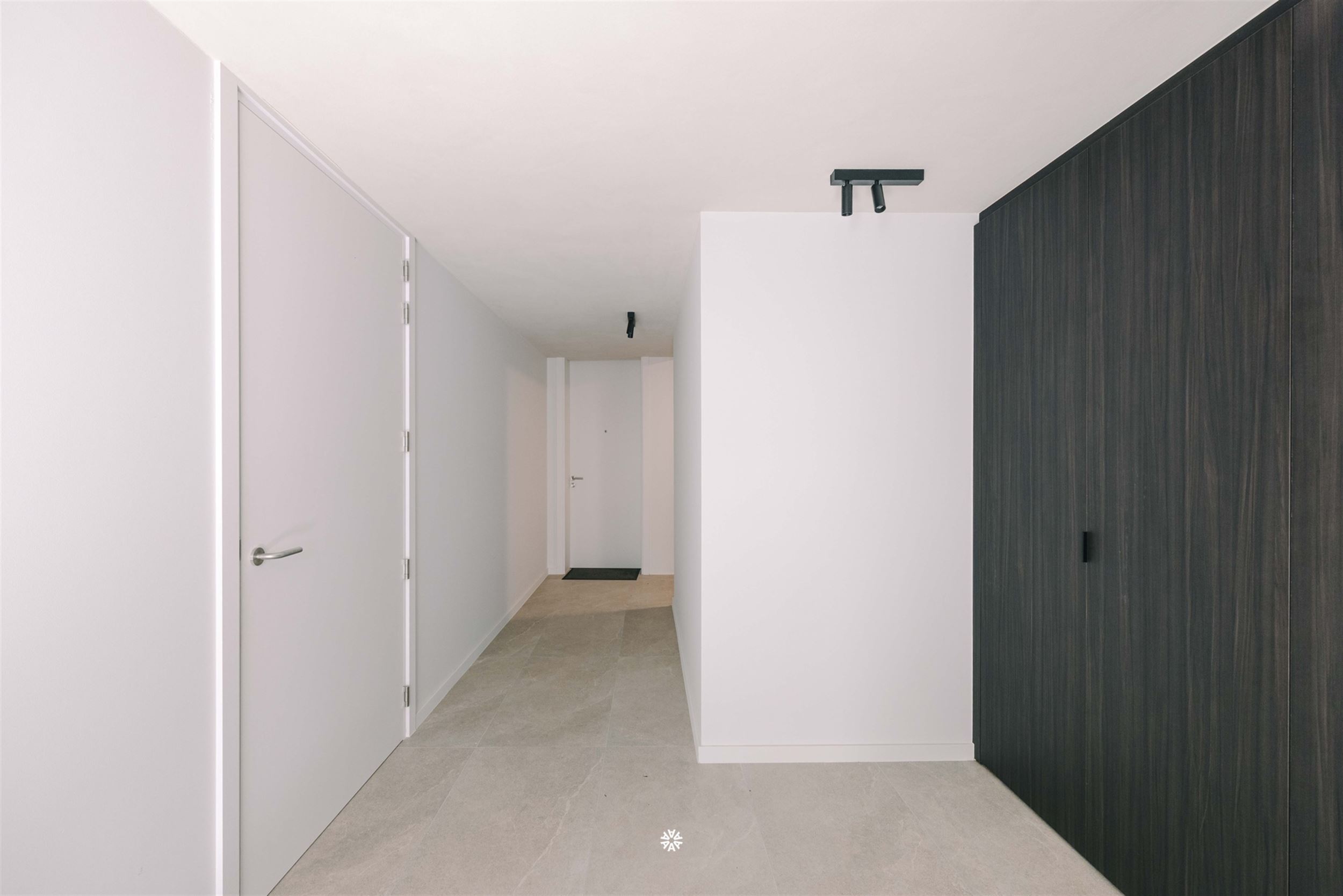 Apartment for sale in Sint-Niklaas with 2 bedrooms - photo 4