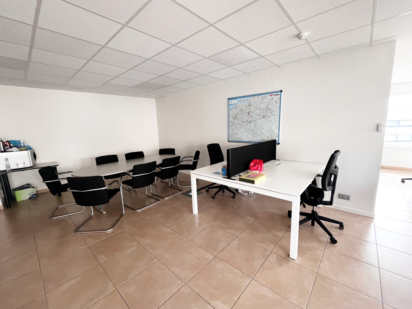 Commercial for rent in Aalst - photo 5