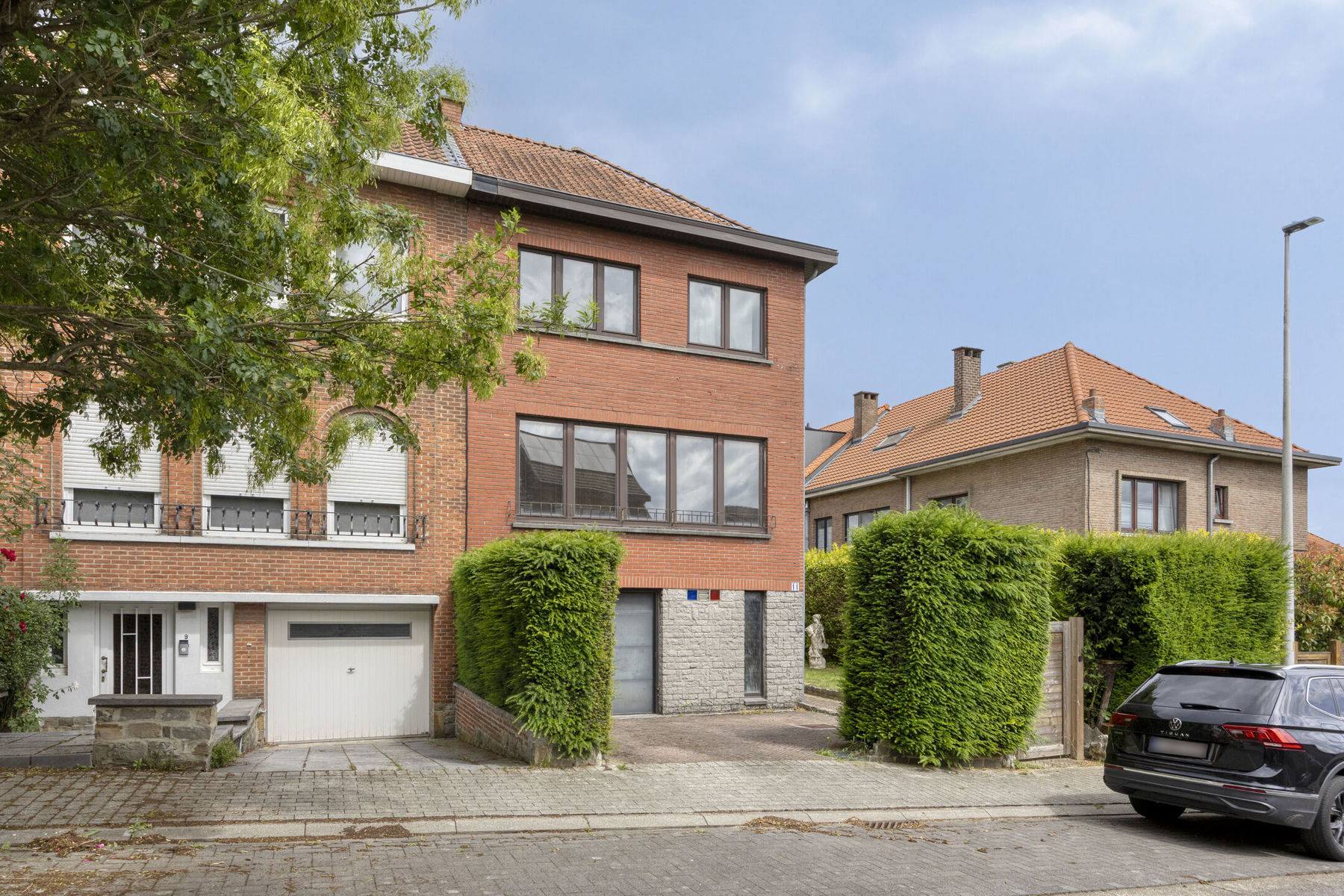 Woning met 4 slaapkamers, garage en tuin - foto 2