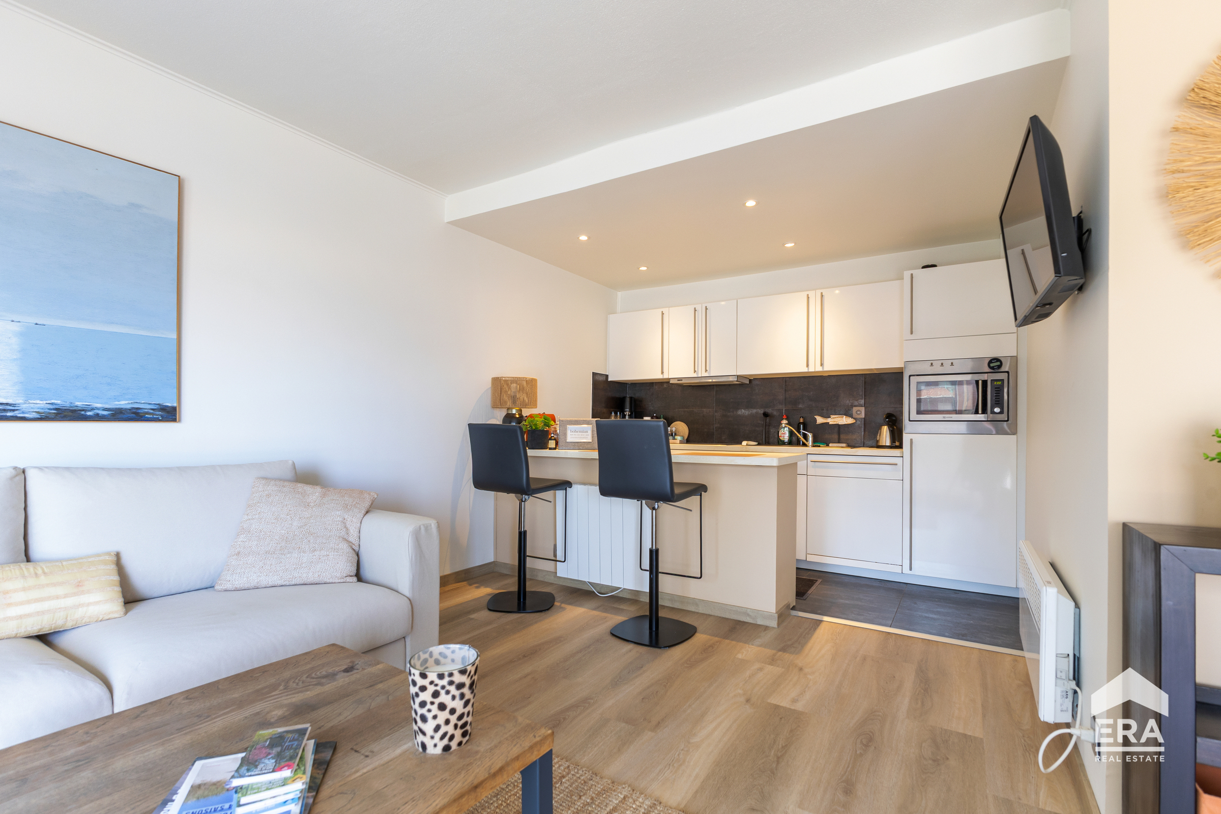 Gerenoveerd appartement met lateraal zeezicht - foto 4