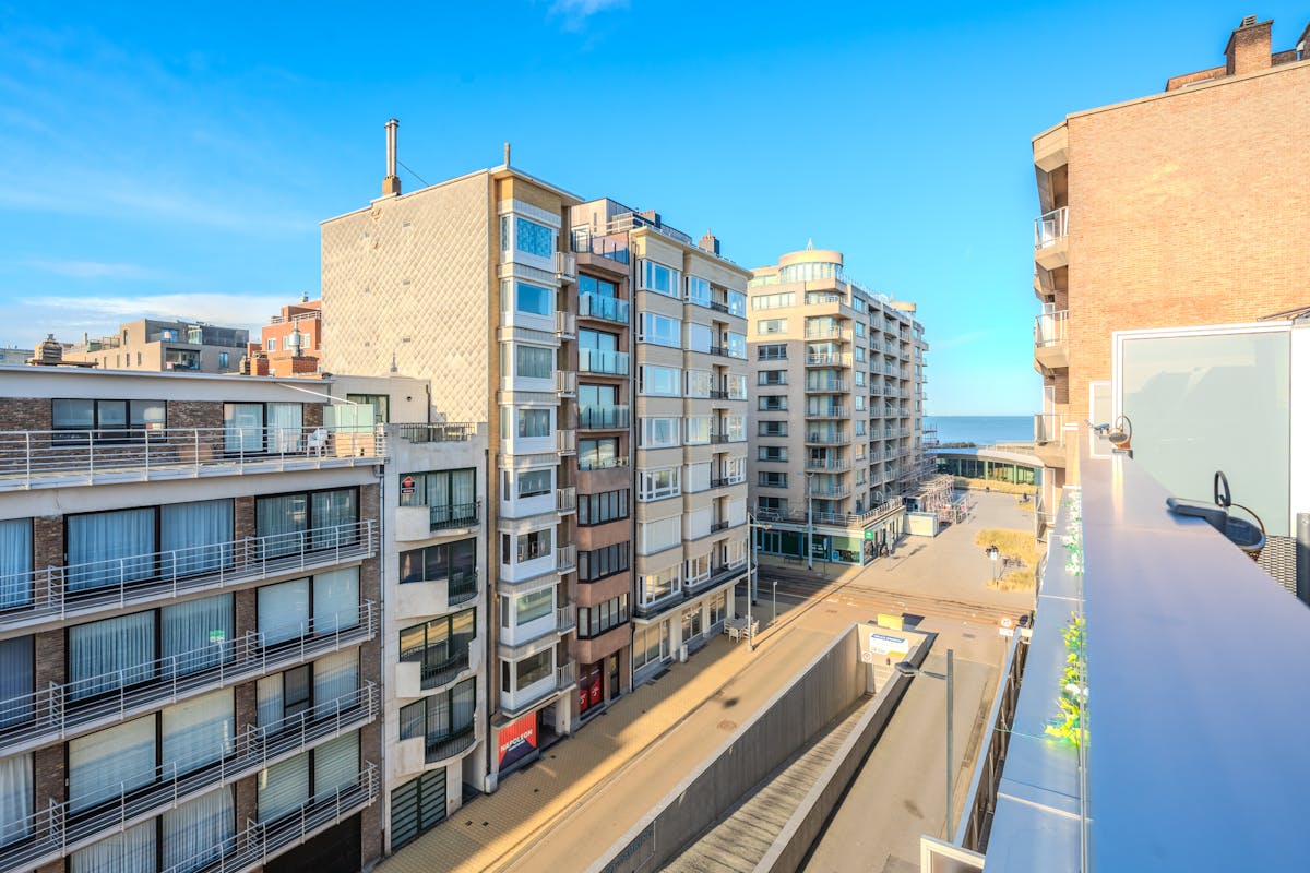 Lichtrijk dak-appartement te koop te Middelkerke! - foto 5