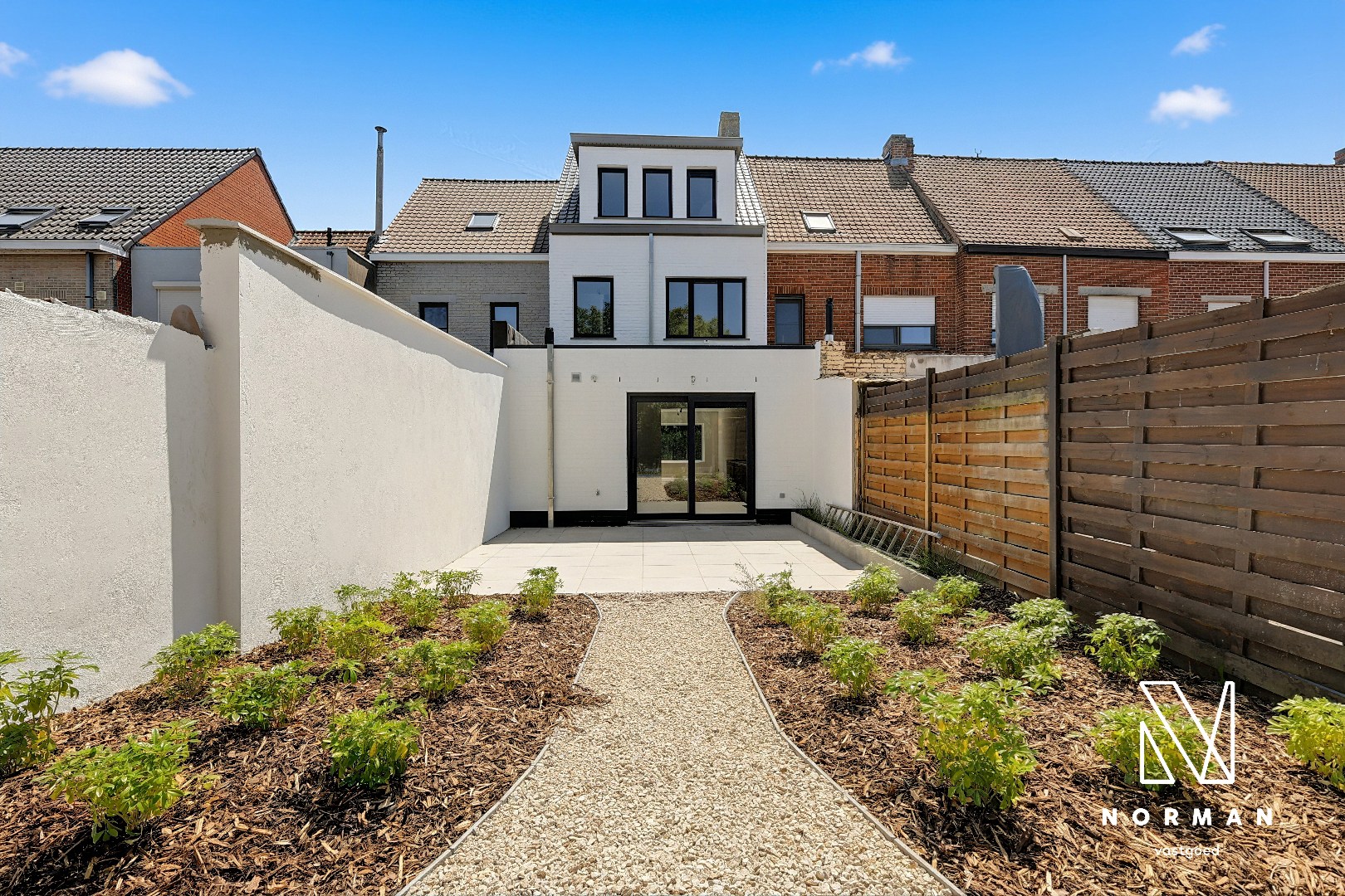 Hippe gerenoveerde woning met EPC-label A, 4 slaapkamers, uitweg en tal van extra's - foto 1
