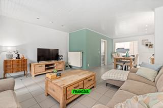 Ruime, energiezuinige gezinswoning met 5 slaapkamers, garage en grote tuin in het centrum van ZedelgemIn het bruisende hart van Zedelgem vindt u deze...