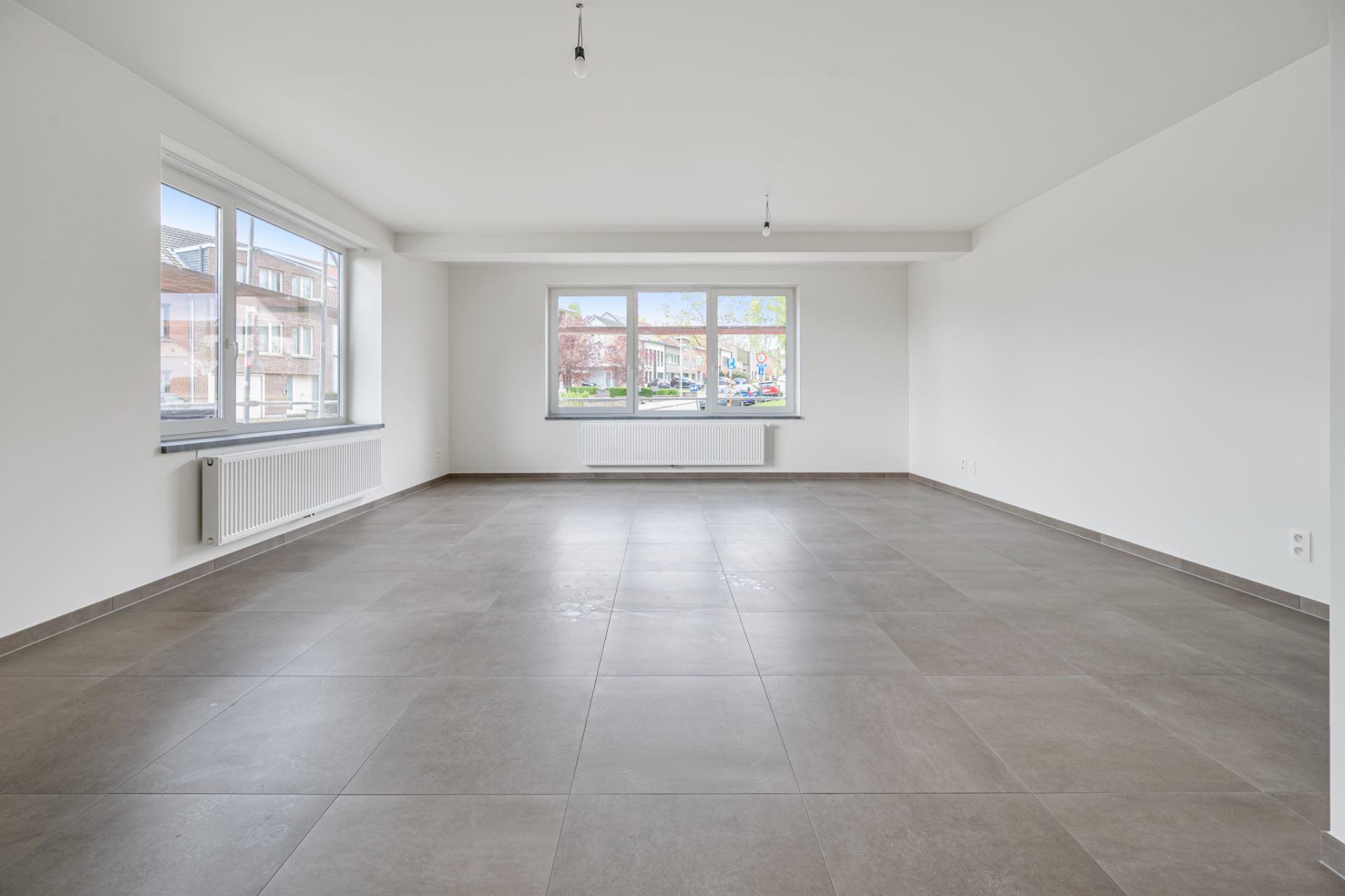 Ruim gelijkvloers appartement met 2 slaapkamers. - foto 5