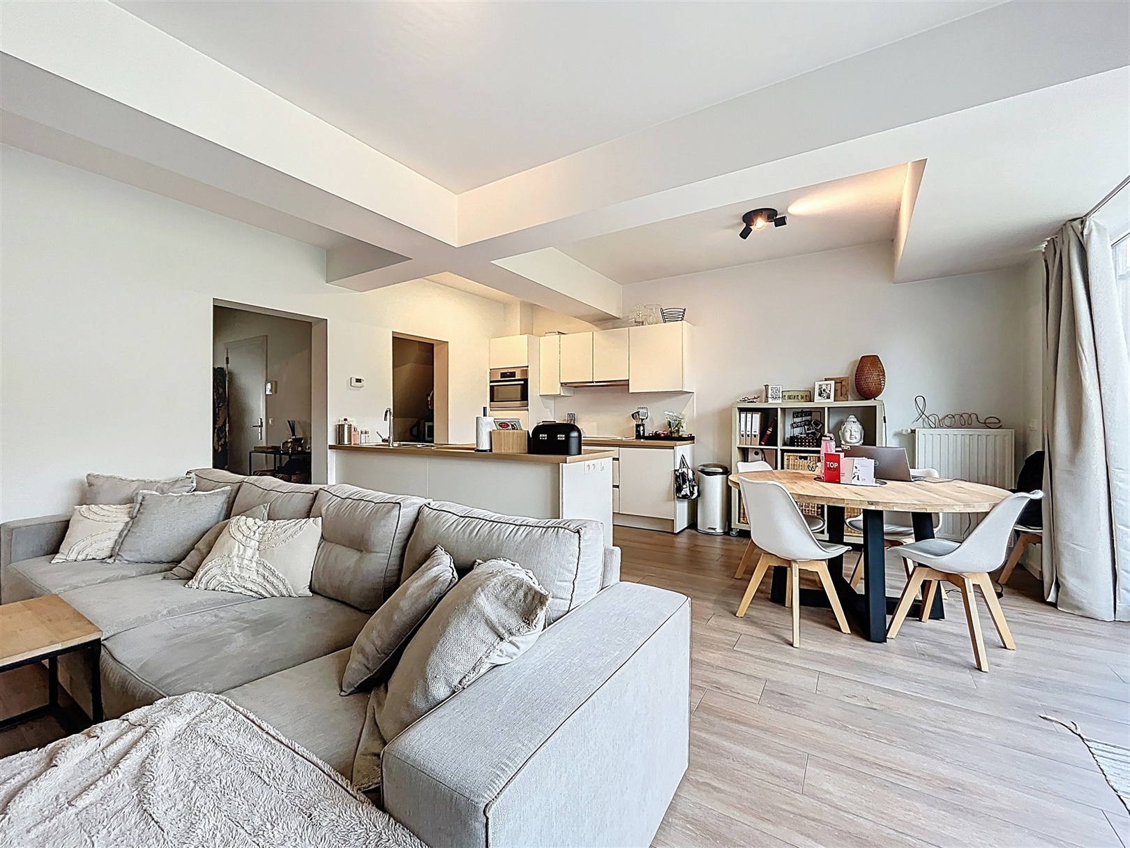 Gezellig gelijkvloers-appartement met zonnige tuin te Gentbrugge! - foto 2