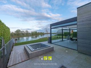 PRACHTIG EN UNIEK GELEGEN VAKANTIEWONING MET EIGEN STEIGER AAN DE MAAS IN ALDENEIK.TROEVEN- Vakantiewoning met een prachtig uitzicht op de Maas...