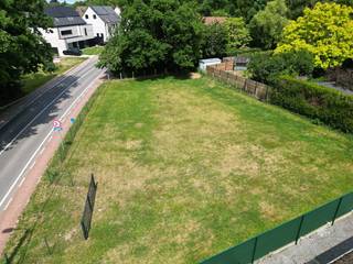 Goed gelegen perceel bouwgrond, geschikt voor het oprichten van een vrijstaande woning met een grote gevelbreedte. Het perceel is goed gelegen...