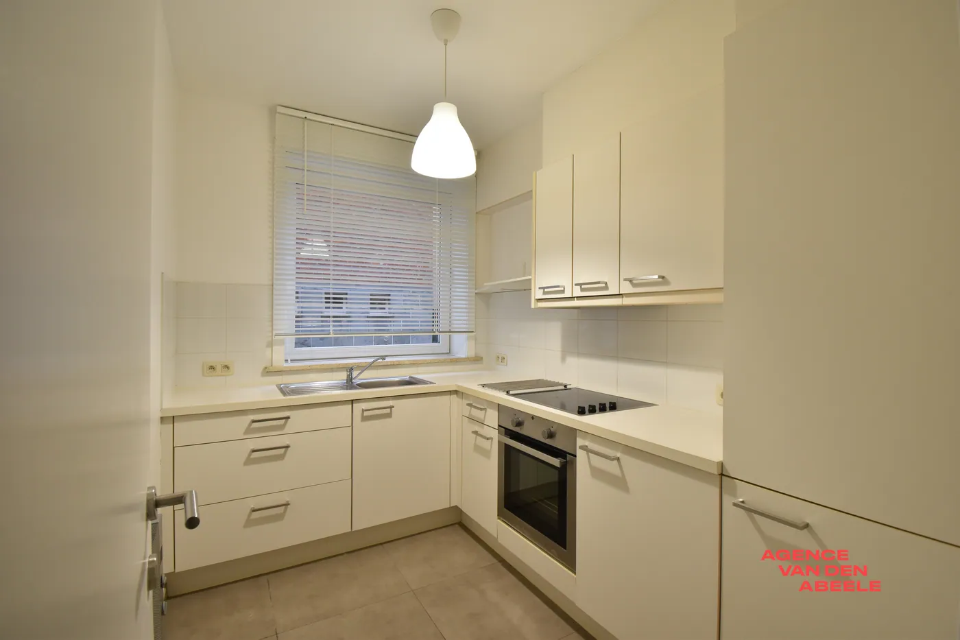 Ruim appartement met 2 slaapkamers in het hart van Sint-Andries - foto 3