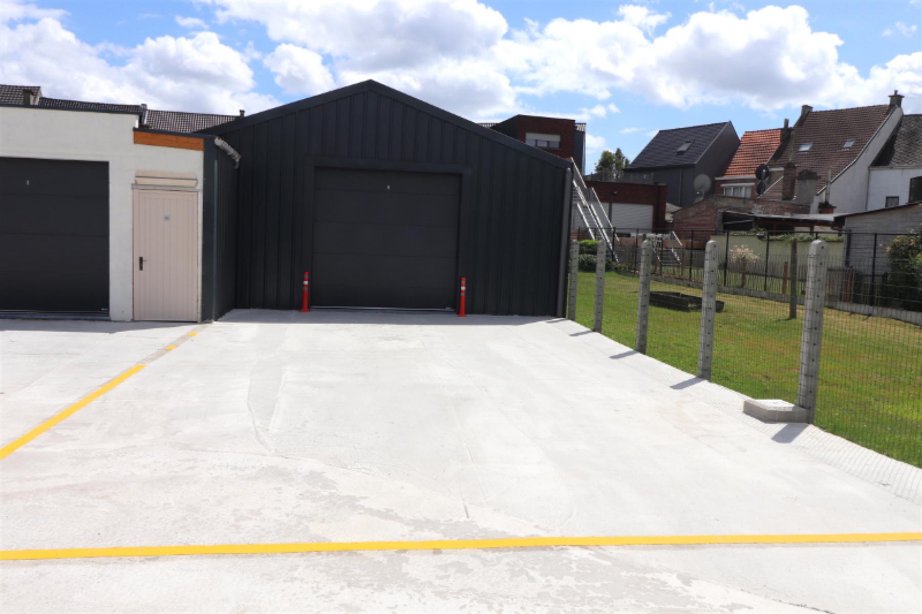 Loods (140m²) met buitenparking (96m²) te centrum Haaltert - foto 4