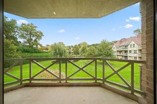 Luxe appartement in het prachtige en unieke parkdomein 'Berkendael' van 1,5 hectare met grote vijver.Appartement op de 1ste verdieping met zeer mooi...