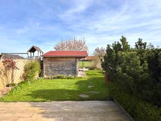 Goedgelegen, charmante woning met 5 slaapkamers en tuin. Deze ruime woning is ideaal voor wie op zoek is naar een woning met veel ruimte en een...