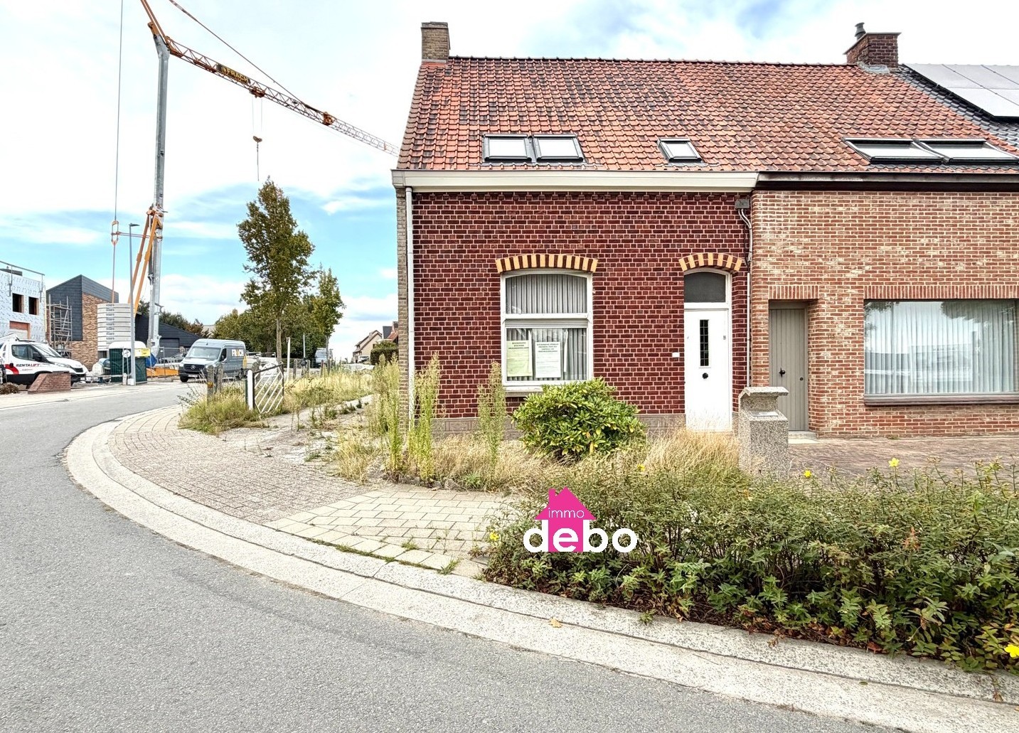 Te renoveren woning met enorm potentieel op topligging in Deerlijk – 419 m² grond! - photo 1