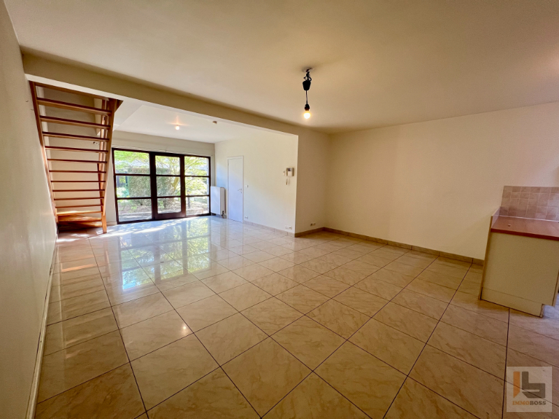 Ruim duplex-appartement in toffe residentie centrum Ronse - foto 4