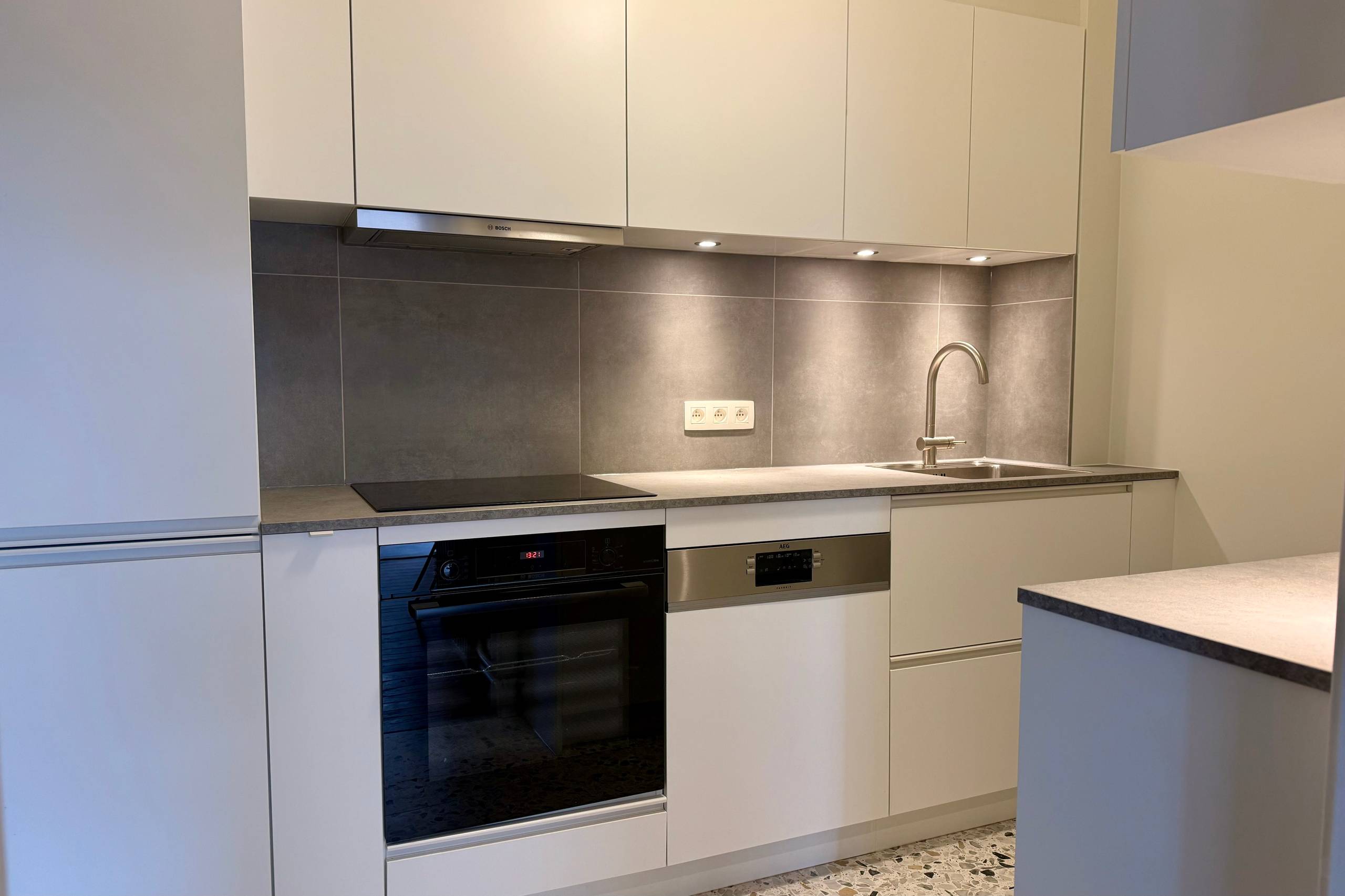 Twee slaapkamerappartement met karakter - foto 4