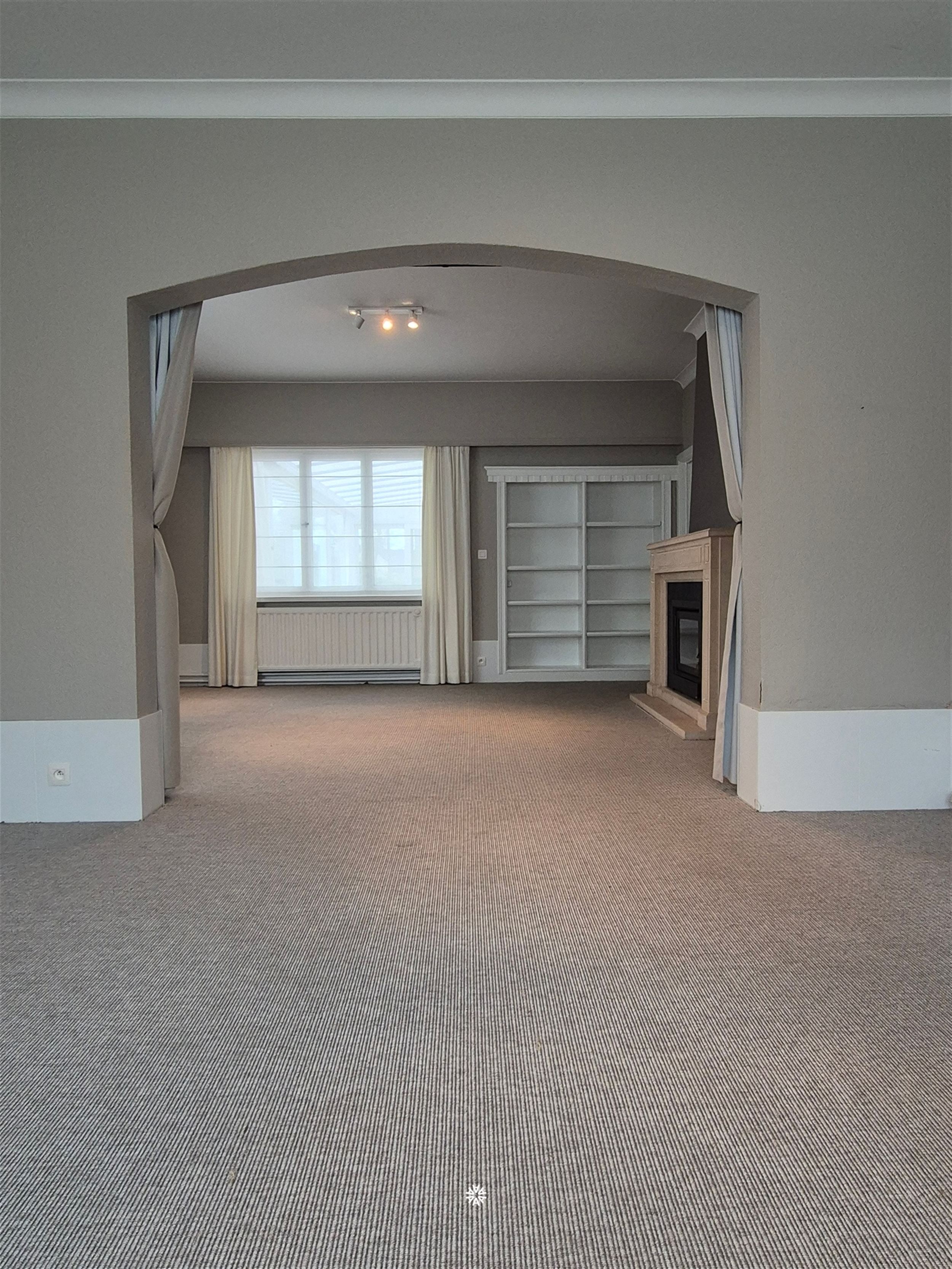 Ruime gezinswoning met zonnige tuin op een uitstekende locatie - foto 5