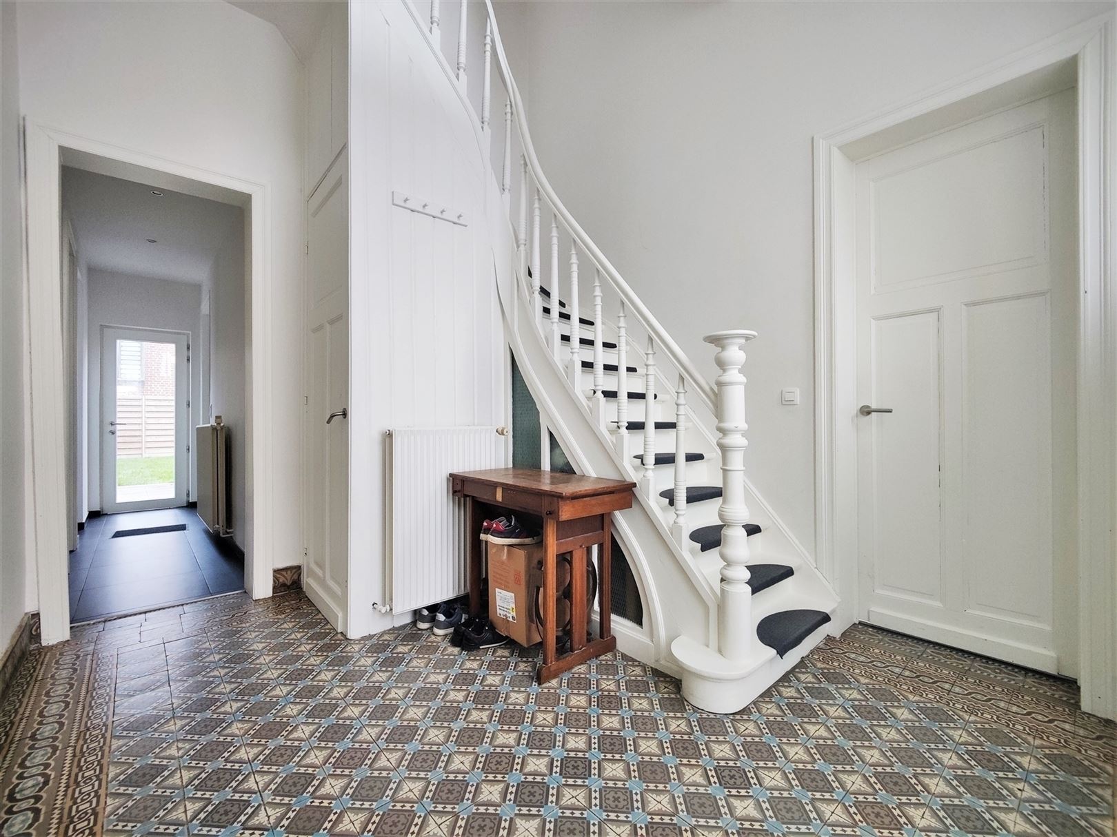 Volledig gerenoveerde voormalige directeurswoning! - foto 5