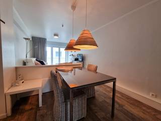 Studio très agréable et spacieux (41m²) sur la digue de Heist (vue latérale sur la mer). Le studio offre un bel ensemble et est équipé d'un...