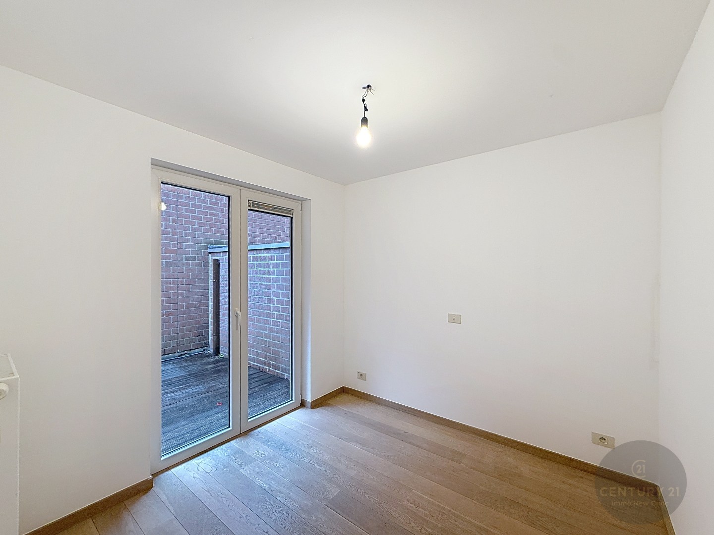 2 slaapkamer appartement met koer en garagestaanplaats - foto 5