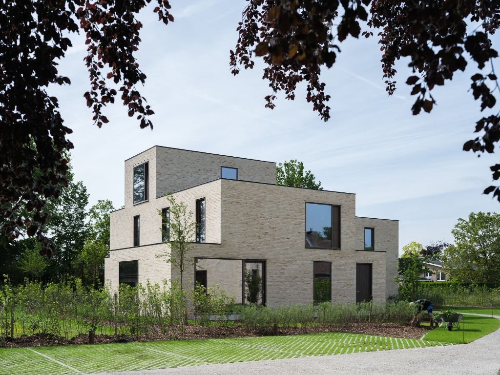 Architecturale halfopen bebouwing met o.m 4 slaapkamers en 2 badkamers in het gegeerde Drongen - foto 4