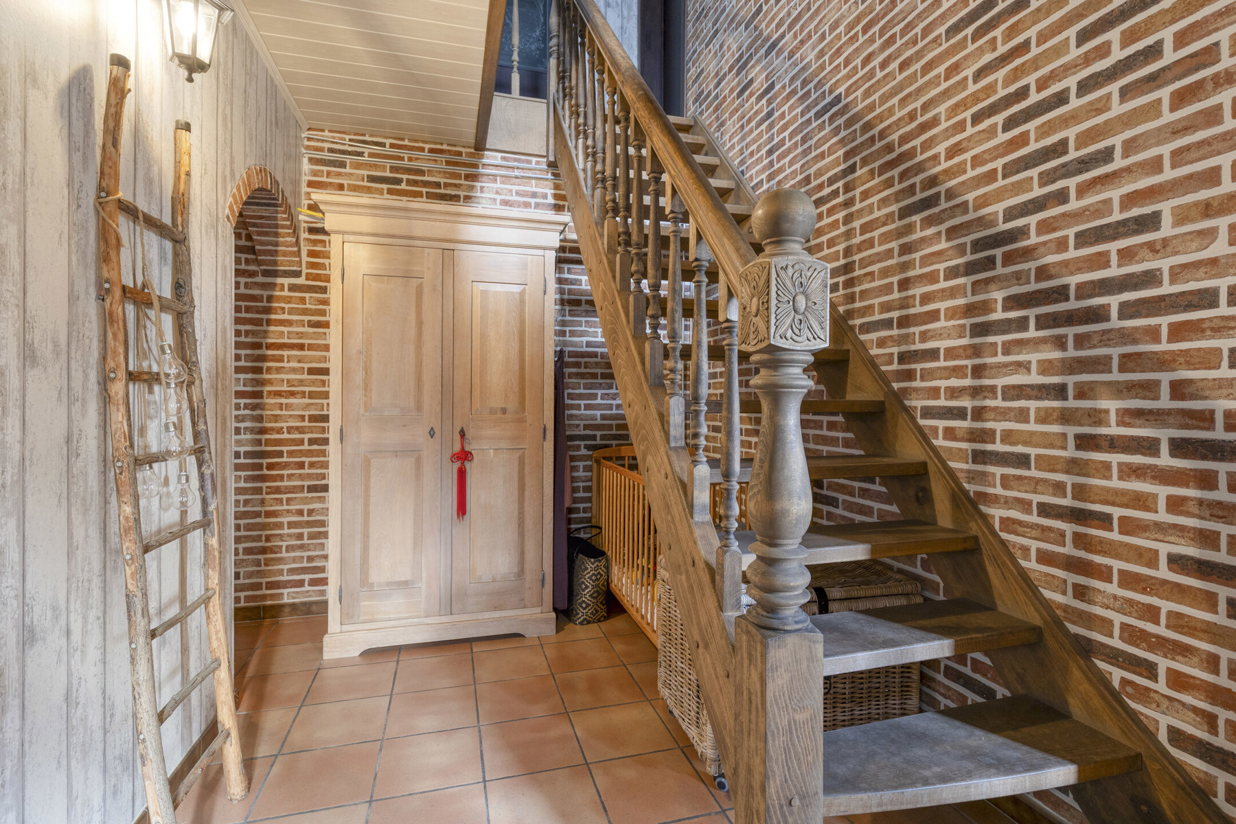 Mooie open bebouwing met bijgebouw en grote tuin - foto 2