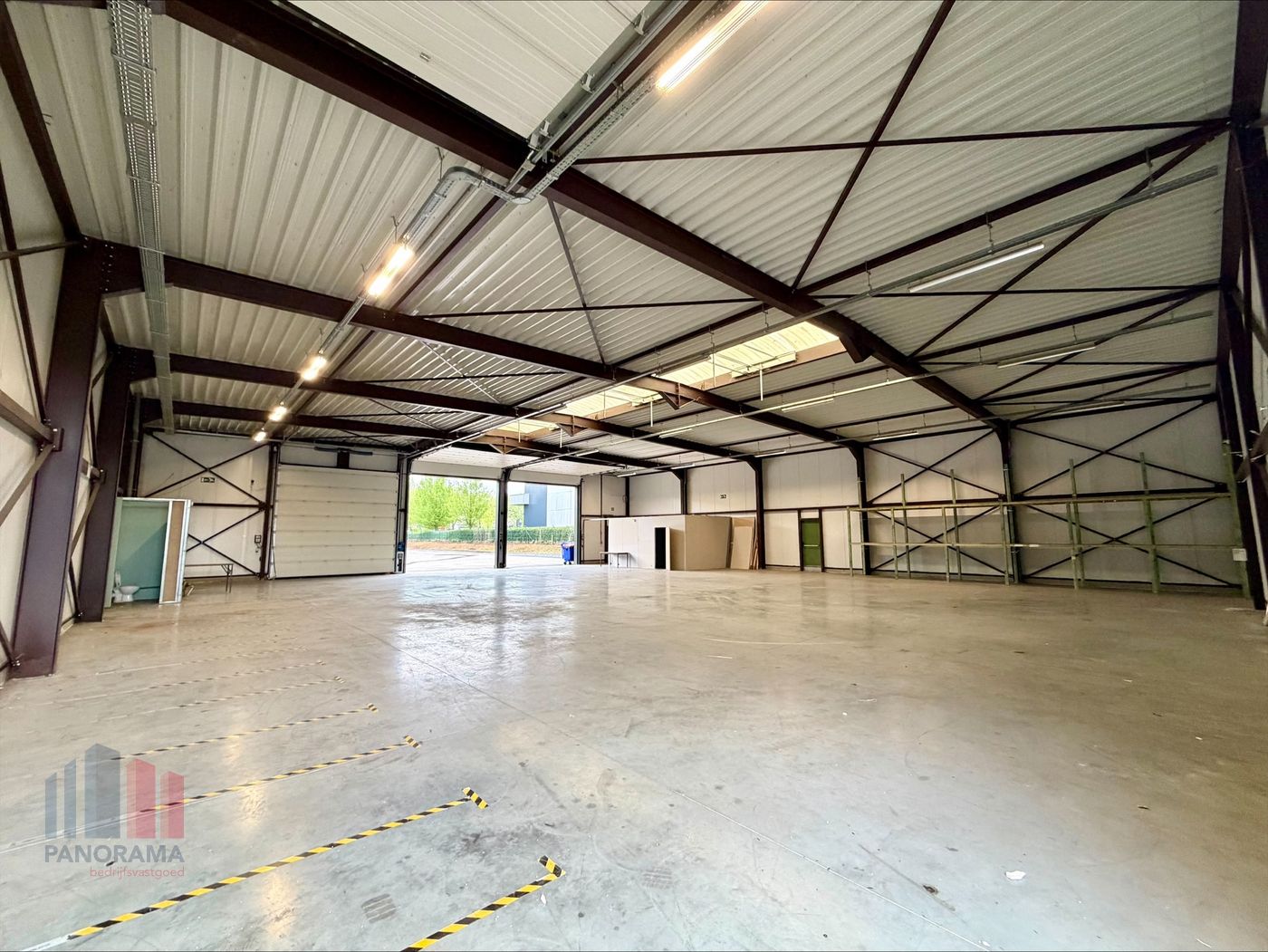 575 m² d’espace de stockage à louer à Sint-Truiden - photo 3