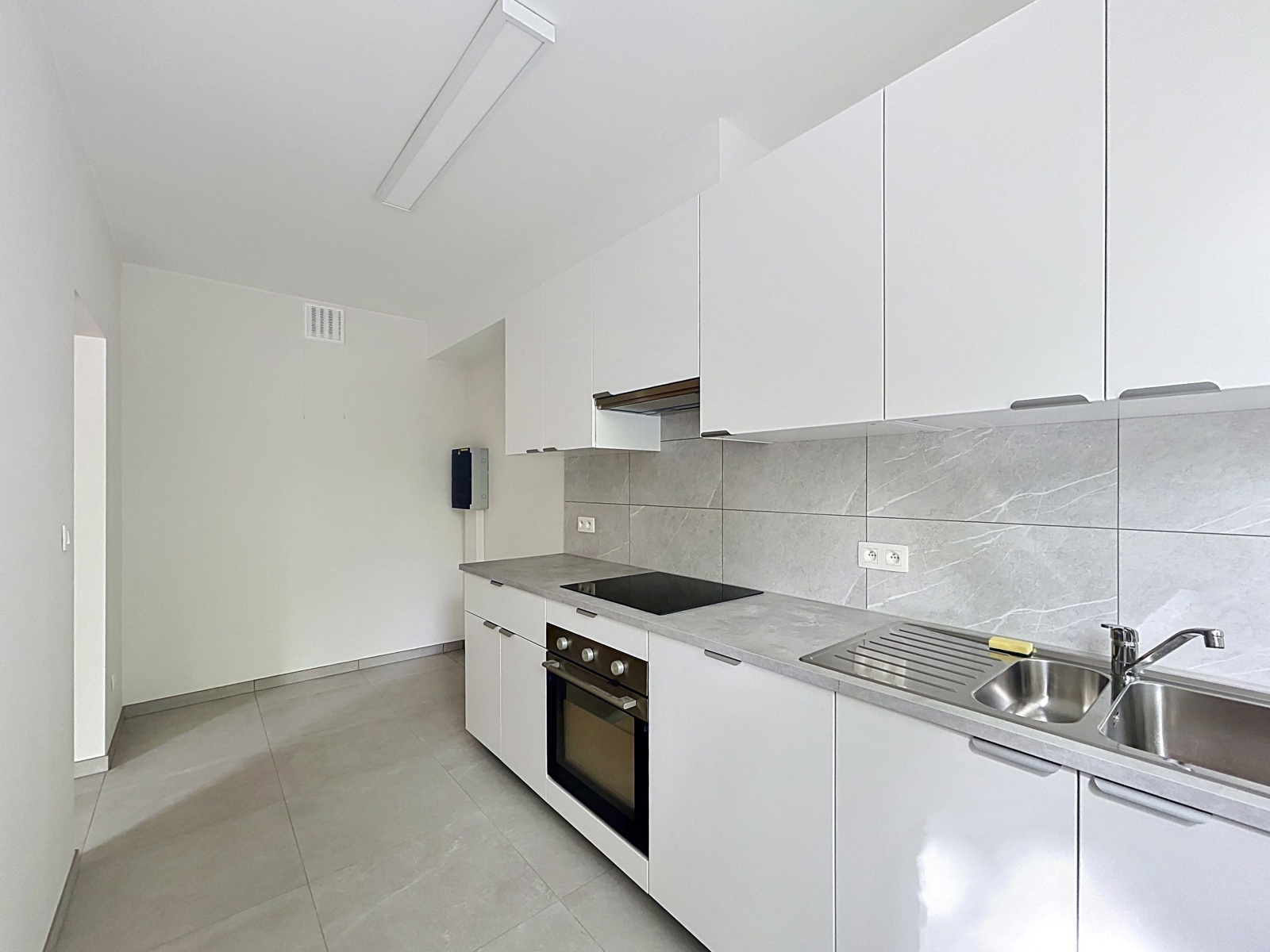 GERONOVEERD APPARTEMENT MET 2 SLAAPKAMERS - foto 4