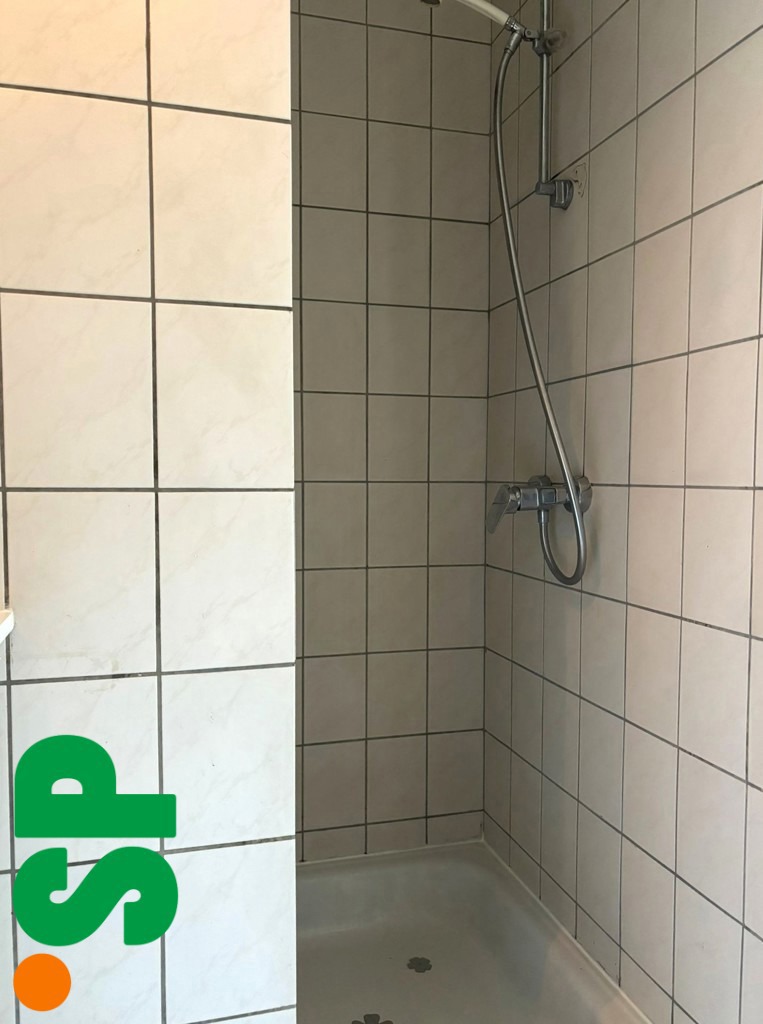 Gelijkvloerse studio in het centrum van Geel. - foto 5
