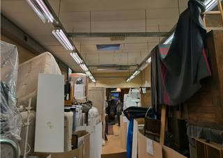 Located at Rue César Franck 41 in Brussels, this currently rented warehouse enjoys a central and strategic location in the heart of the...